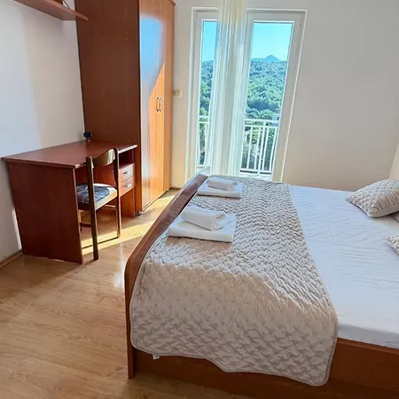 Apartman Diving Molunat