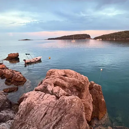 Apartman Diving Molunat
