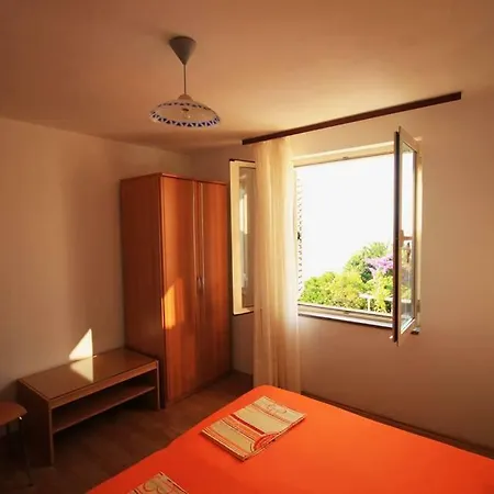 Diving Apartment Molunat